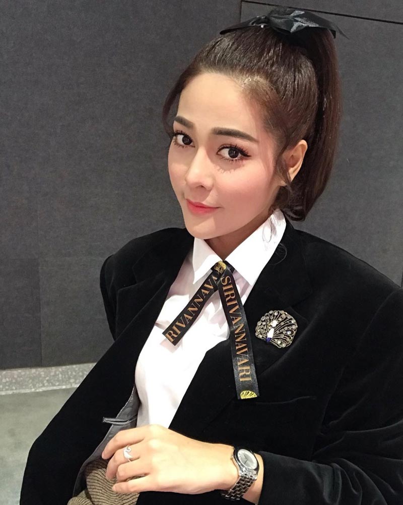 จูน นาตาชา