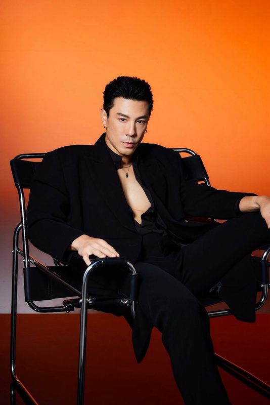 โดม ปกรณ์ ลัม เปิดประมูลกางเกงขาวในตำนาน