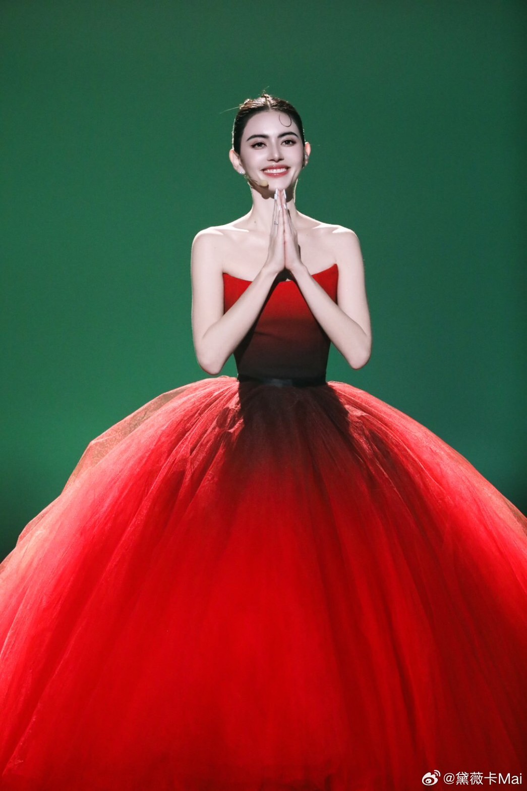 ใหม่ ดาวิกา