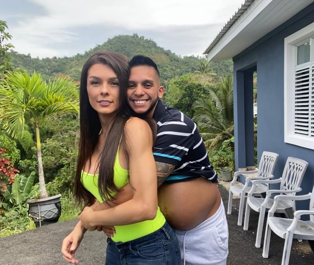 สามีข้ามเพศตั้งท้อง