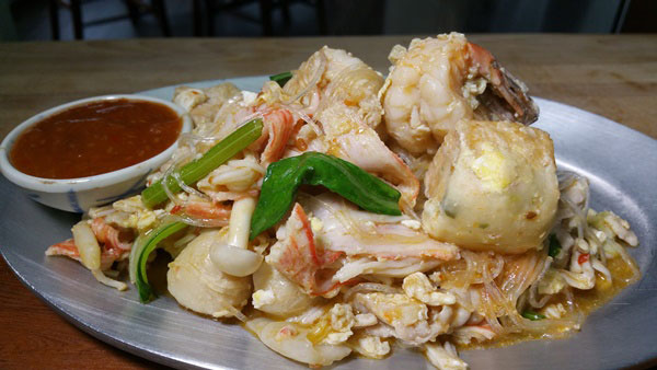 สุกี้แห้ง