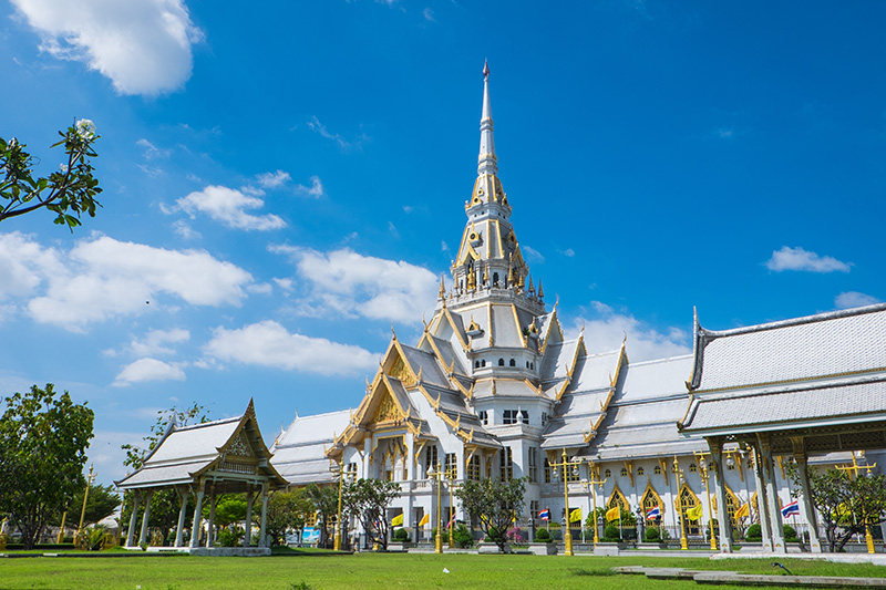 นั่งรถไฟเที่ยวใกล้กรุงเทพ 1 วัน