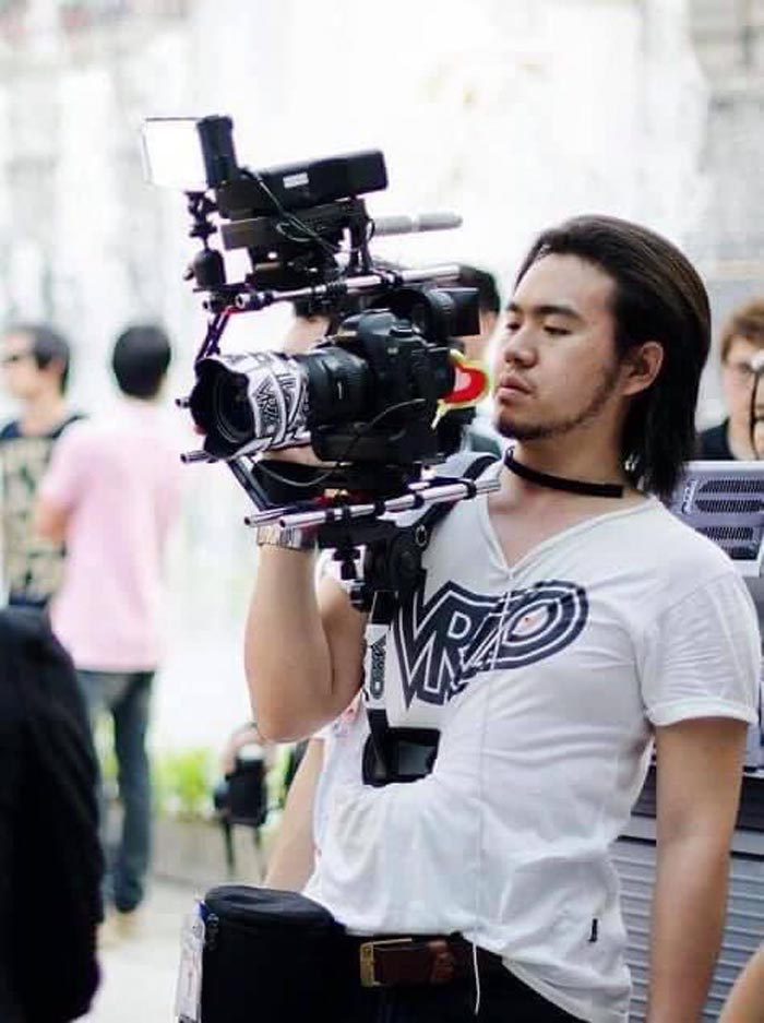 แชมป์ อดีตตากล้อง VRZO