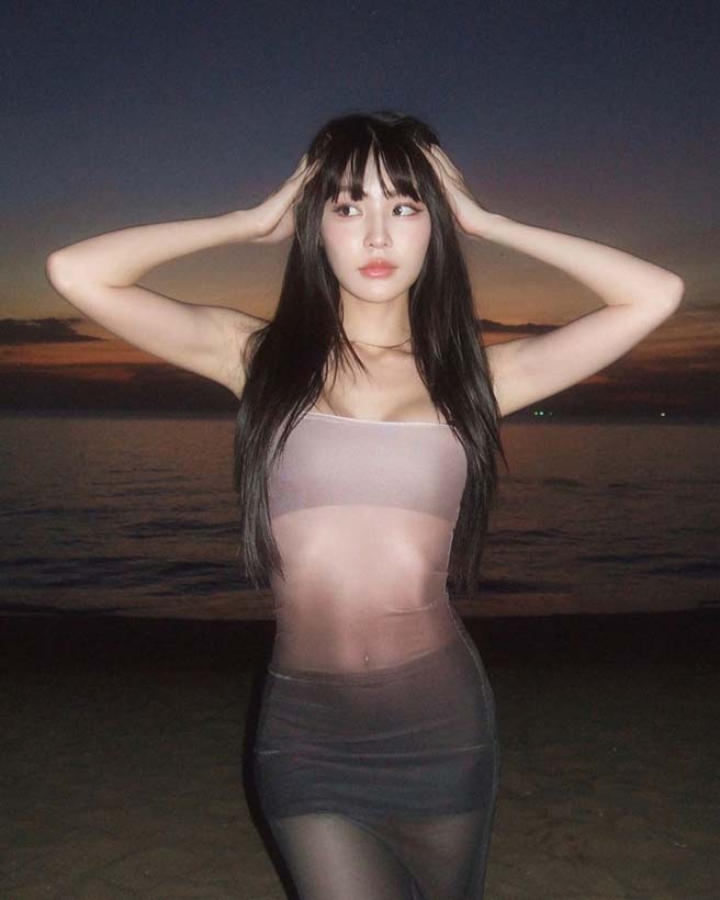 กระปุก พลอยนิรา