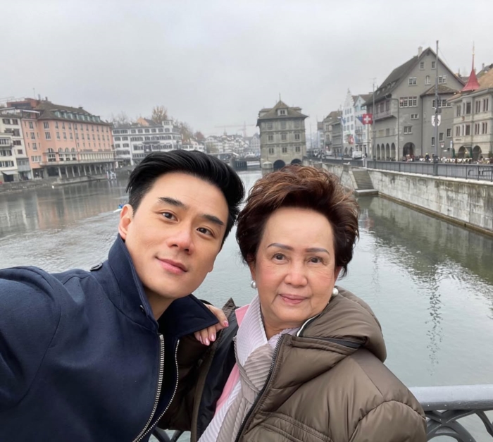 คุณย่าอุไรวรรณ รังษีสิงห์พิพัฒน์