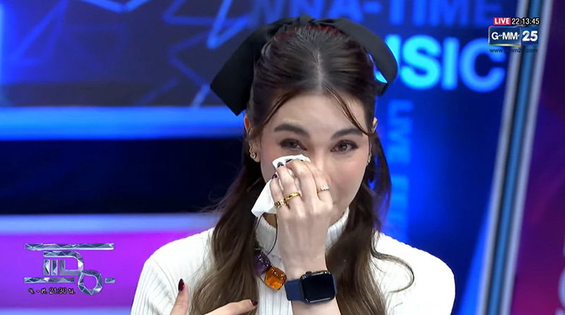 โบว์ เบญจวรรณ