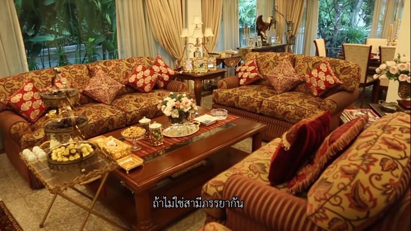 บ้าน มูนา อัล ซารูณีย์