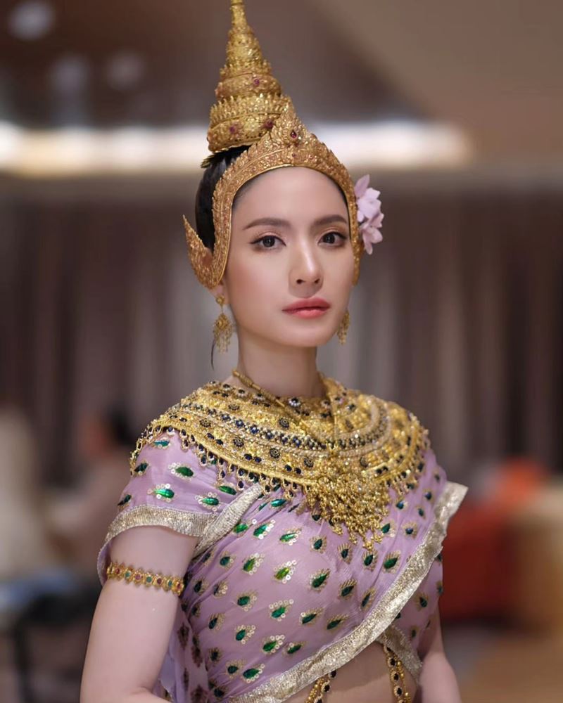 แอฟ ทักษอร