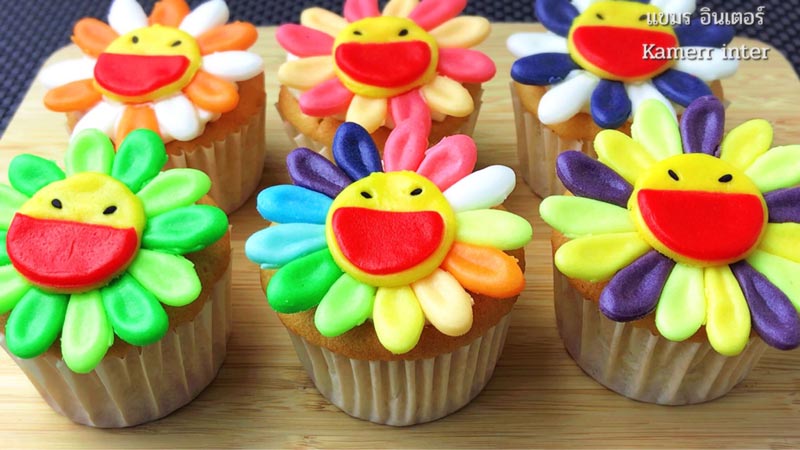 คัพเค้กดอกมุราคามิ