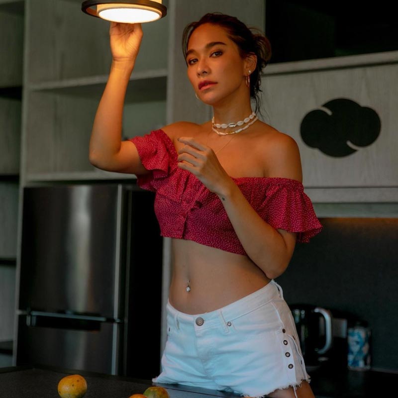 พลอย เฌอมาลย์