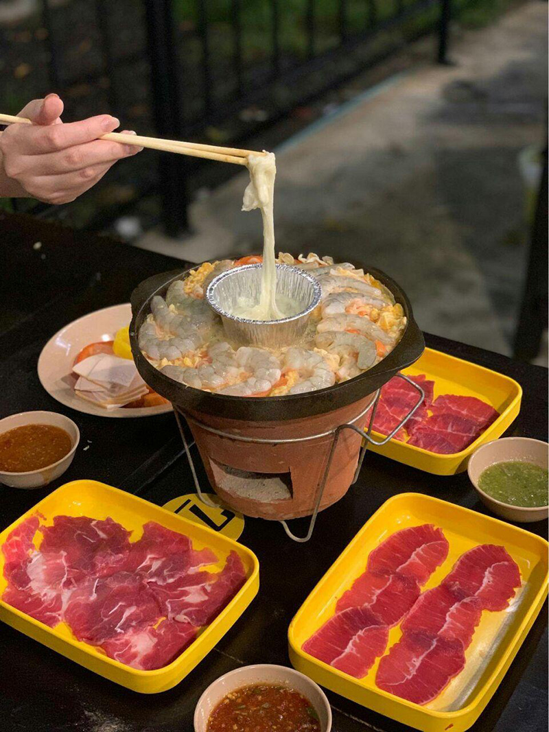 บุฟเฟ่ต์ปิ้งย่างกระทะร้อน