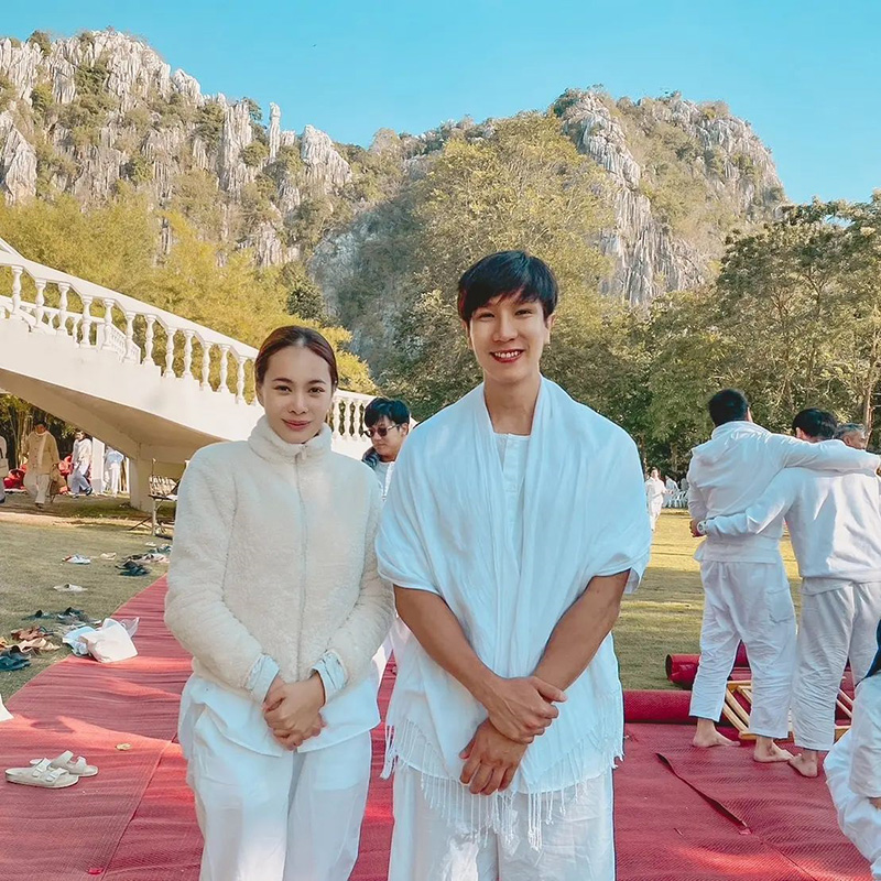 โบวี่ อัฐมา