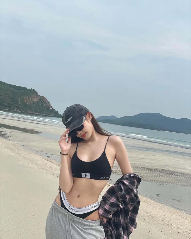 พิกเล็ท ชาราฎา ปล่อยภาพเซ็กซี่ นุ่งทูพีซ อ้อนอยากไปทะเล