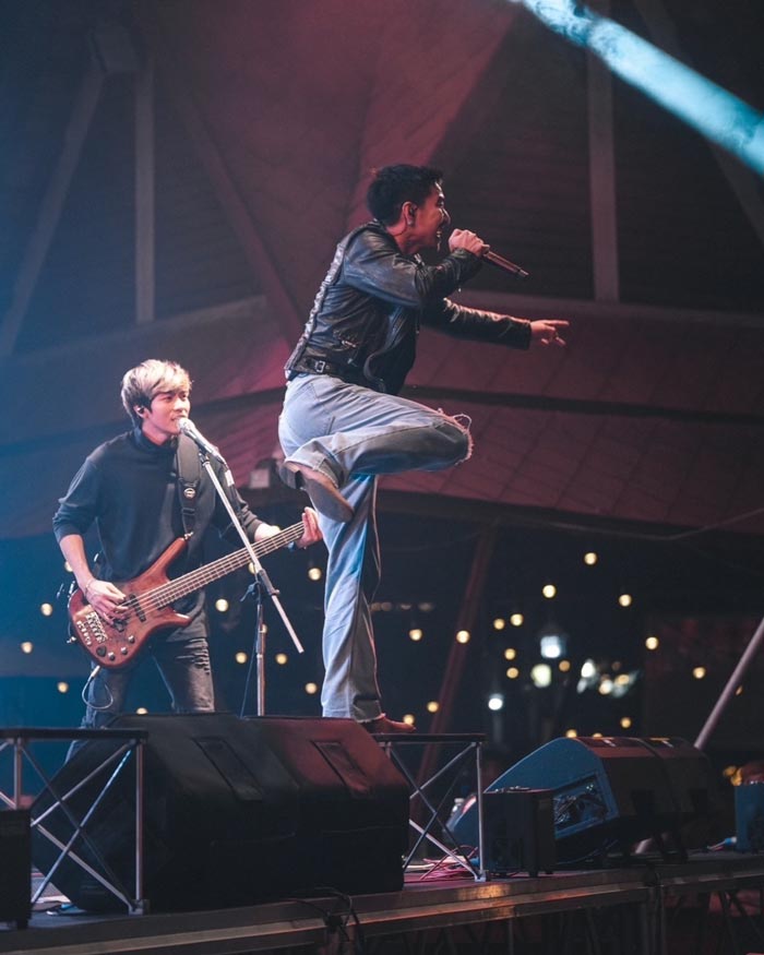 โตโน่ ภาคิน คอนเสิร์ตทัวร์ยุโรป