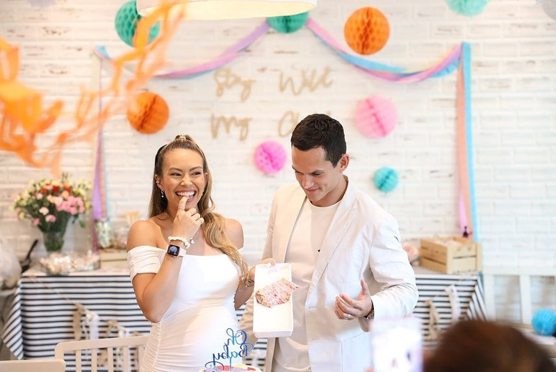 เทย่า มิก้า