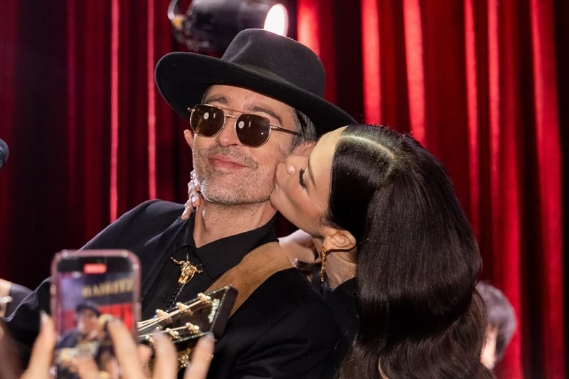 ฮิวโก้ - ฮาน่า ครบรอบแต่งงาน 16 ปี 