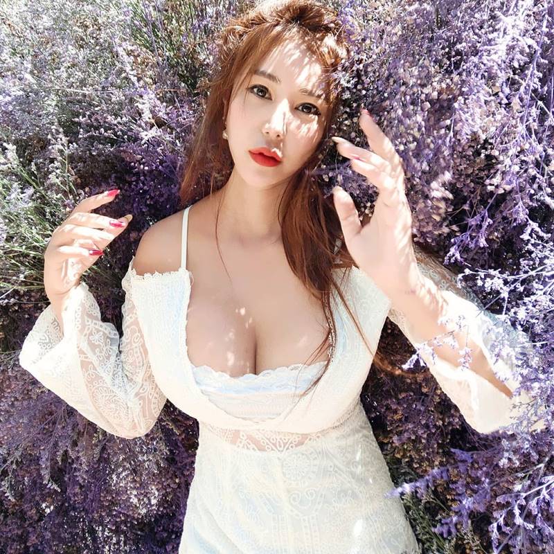 เปิ้ล ไอริณ, มดดำ คชาภา