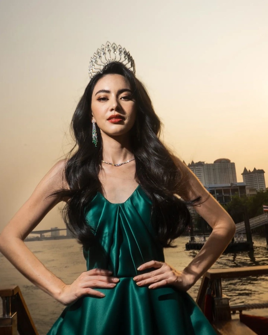 ใหม่ ดาวิกา