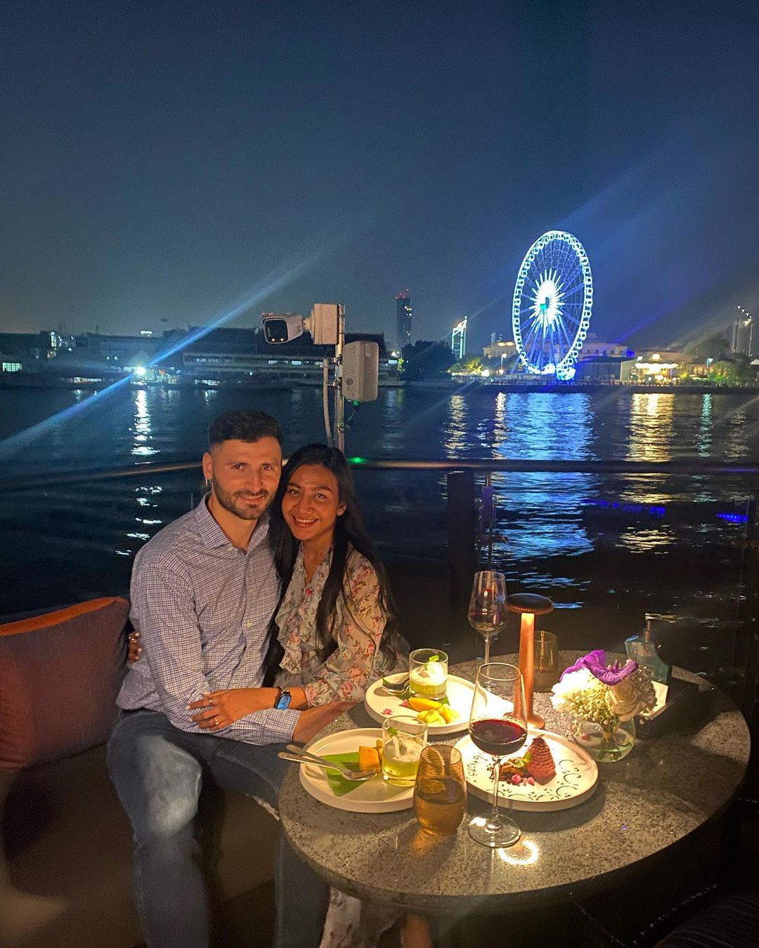  เกศ จิณภัค