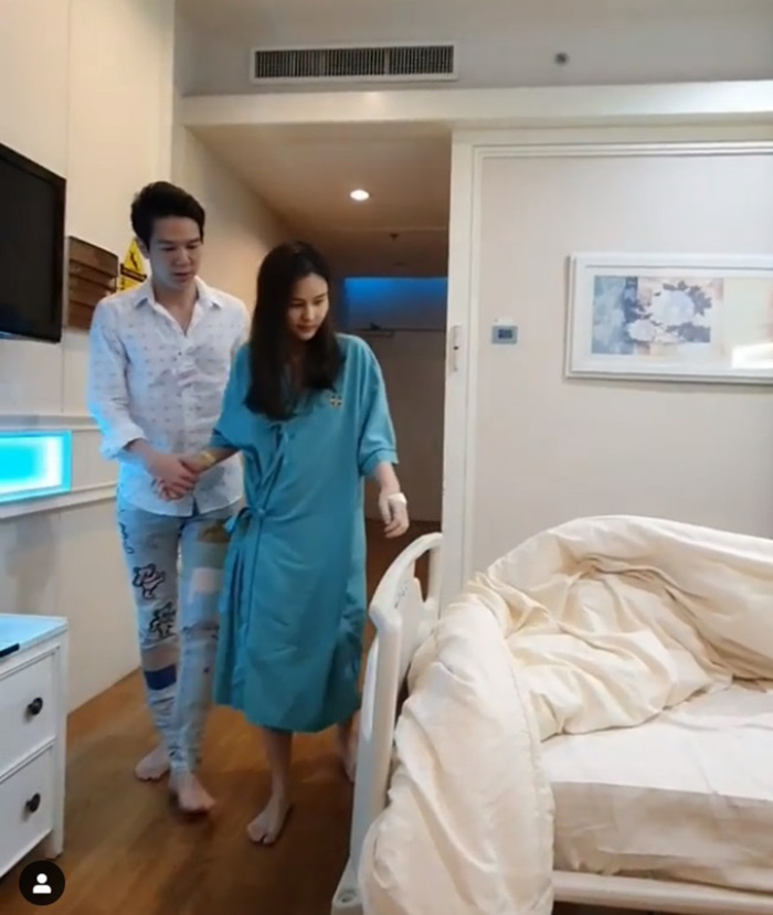 ออม สุชาร์