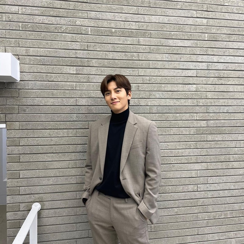 จีชางอุค ji changwook