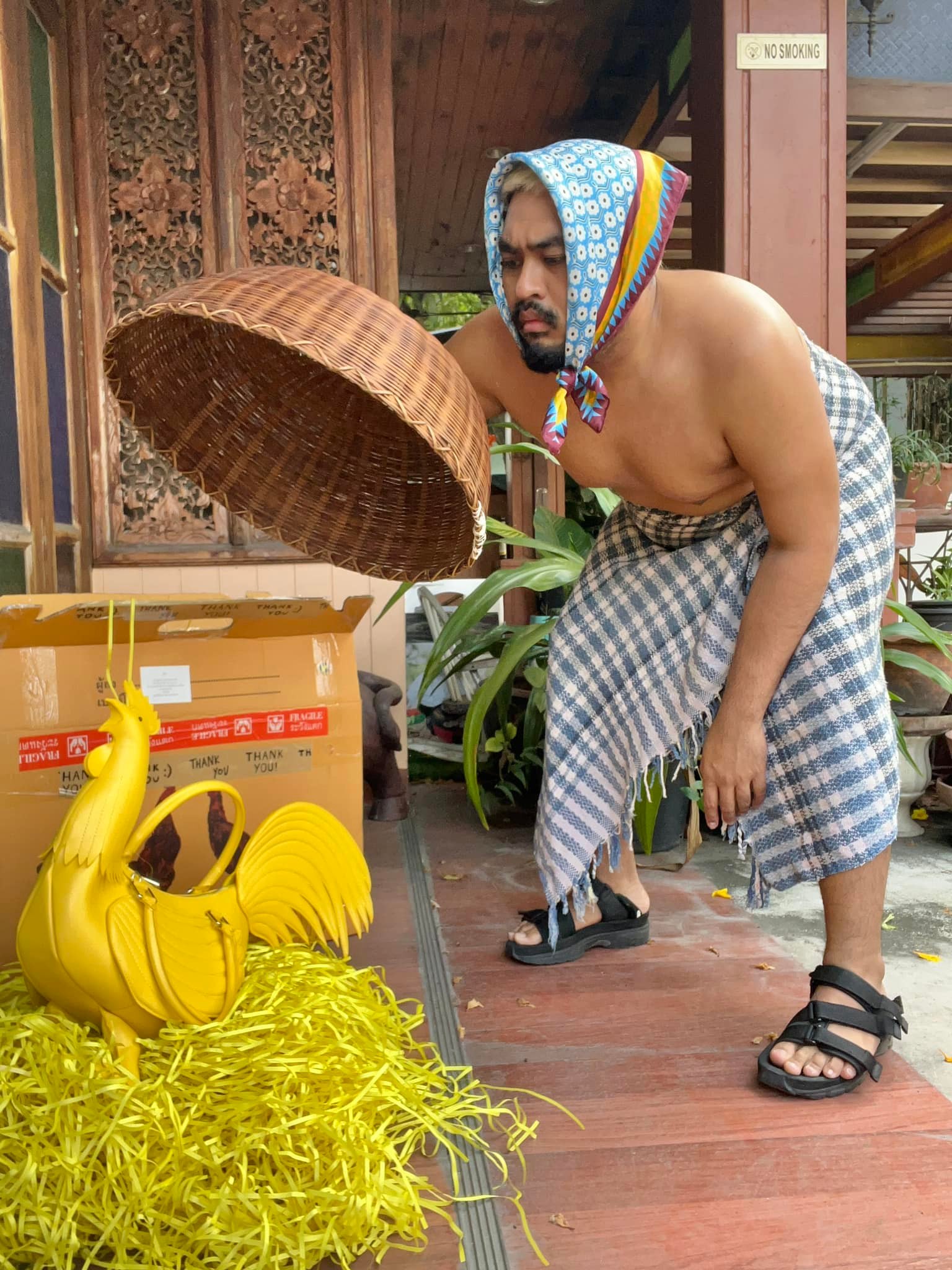 สั่งไก่ชน