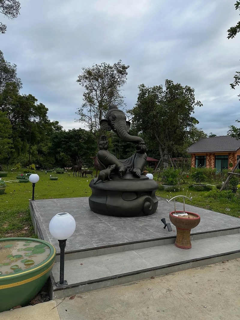 ฮาย อาภาพร