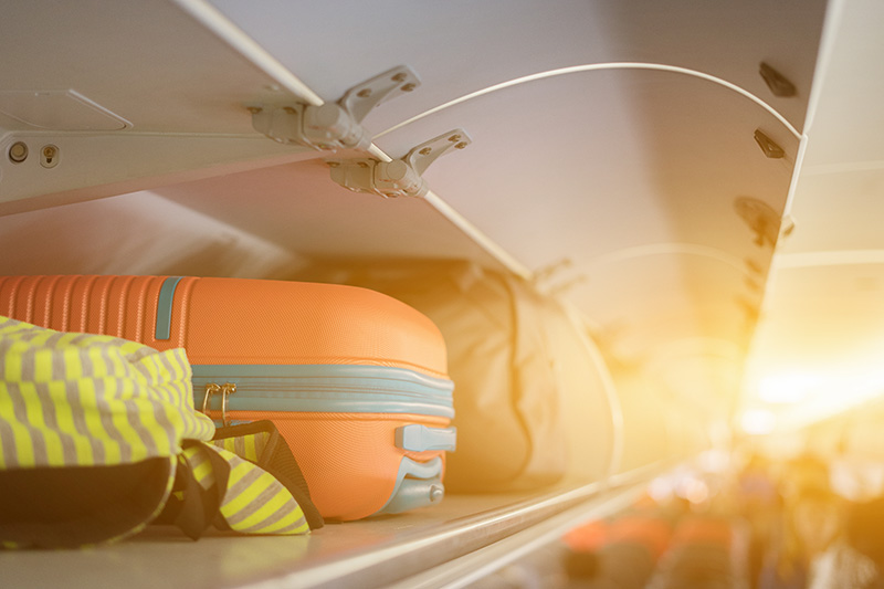 กระเป๋าถือขึ้นเครื่อง