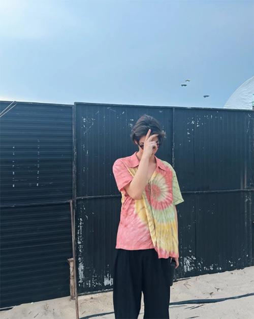 ไบร์ท วชิรวิชญ์ แต่งตัวสงกรานต์ ผู้ชาย