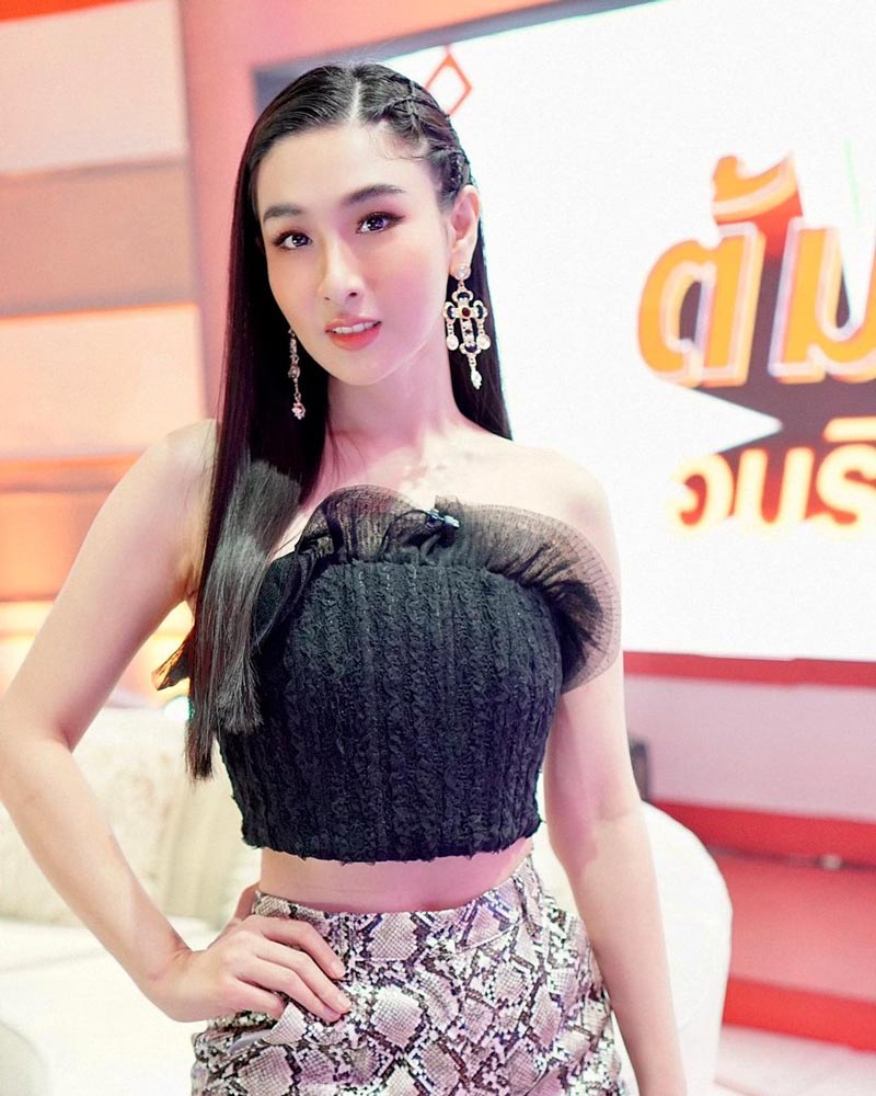 กระติ๊บ ชวัลกร