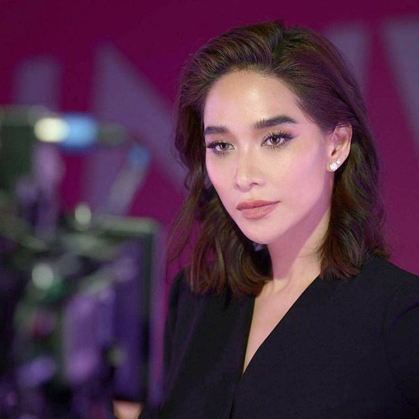 ผมสั้น พลอย เฌอมาลย์