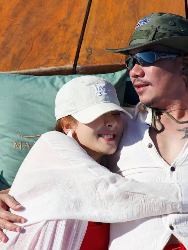 แบงค์ พชร พา โบว์ เบญจวรรณ เที่ยวหลีเป๊ะ