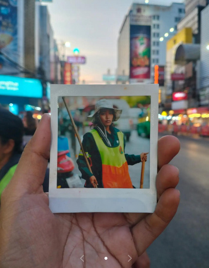 น้องมีน พนักงานกวาดถนน เจ้าของรอยยิ้มสวย ๆ ที่กลายเป็นไวรัลดัง