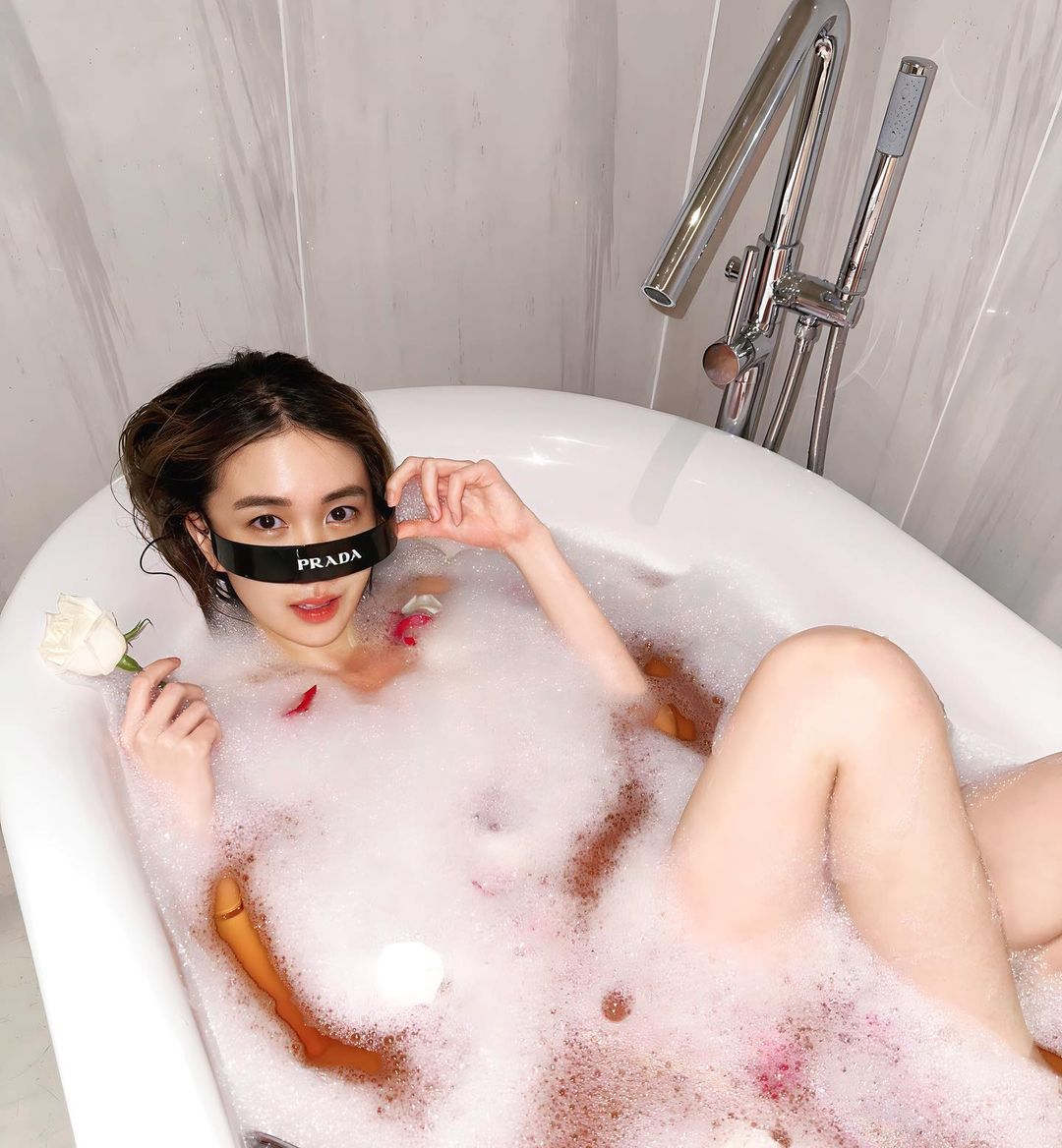 วีวี่ สรัณณัฏฐ์