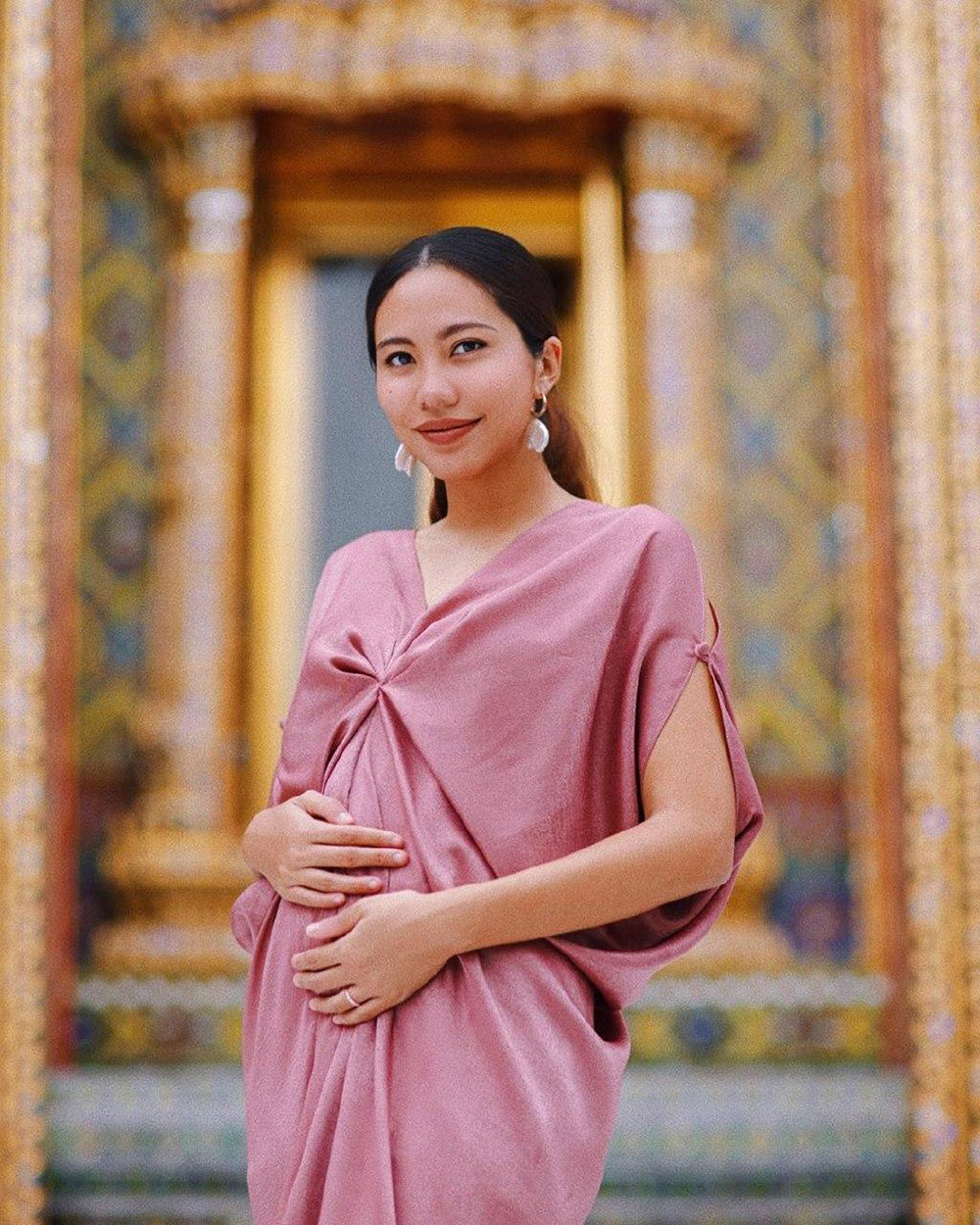 ดาราท้อง, ตั้งครรภ์