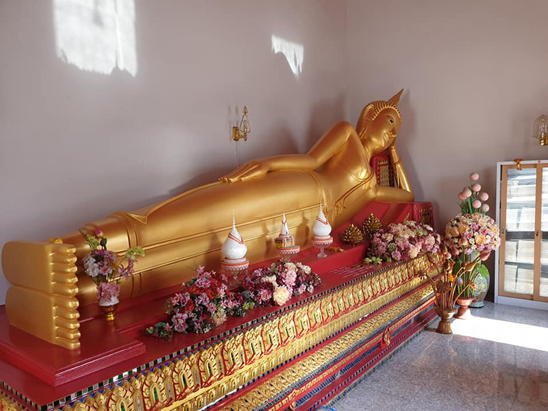 พระพุทธไสยาสน์ ในวิหารด้านทิศตะวันตก