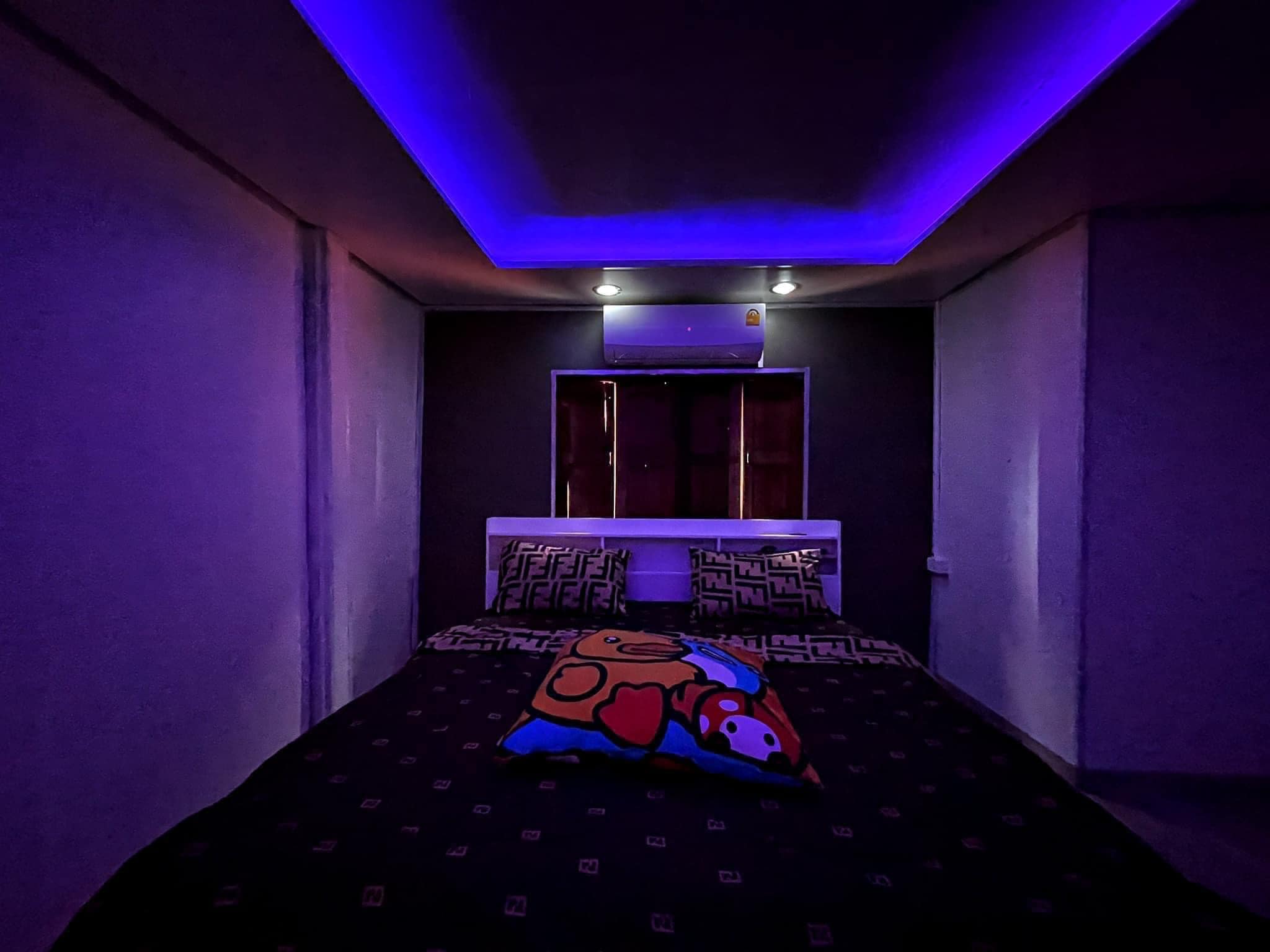 รีโนเวทห้องนอนไม้เก่า