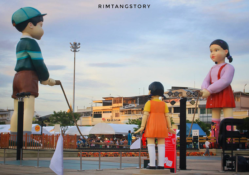 Squid Game Season 3 ลานคนเมือง เสาชิงช้า