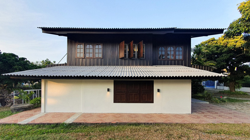 รีโนเวทบ้านครึ่งปูนครึ่งไม้