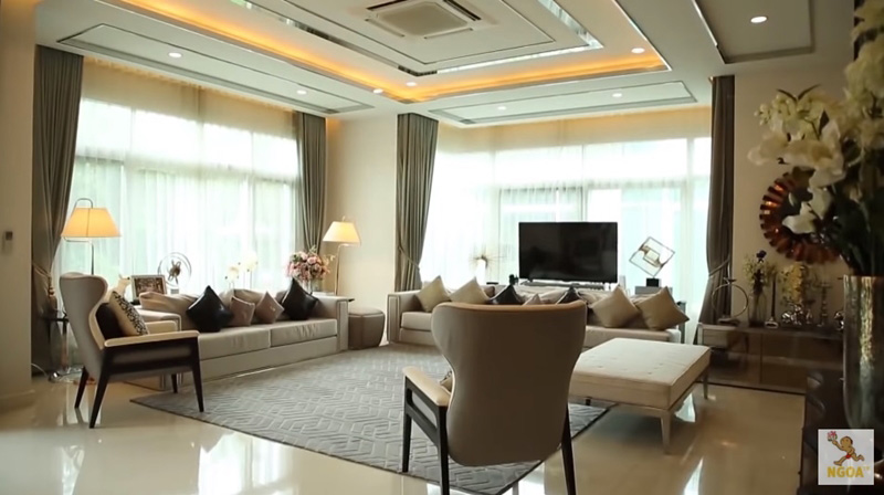 บ้านดีเจเพชรจ้า