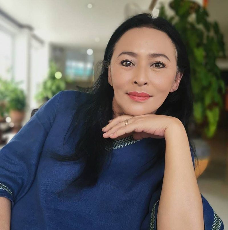 หมวย สุภาภรณ์