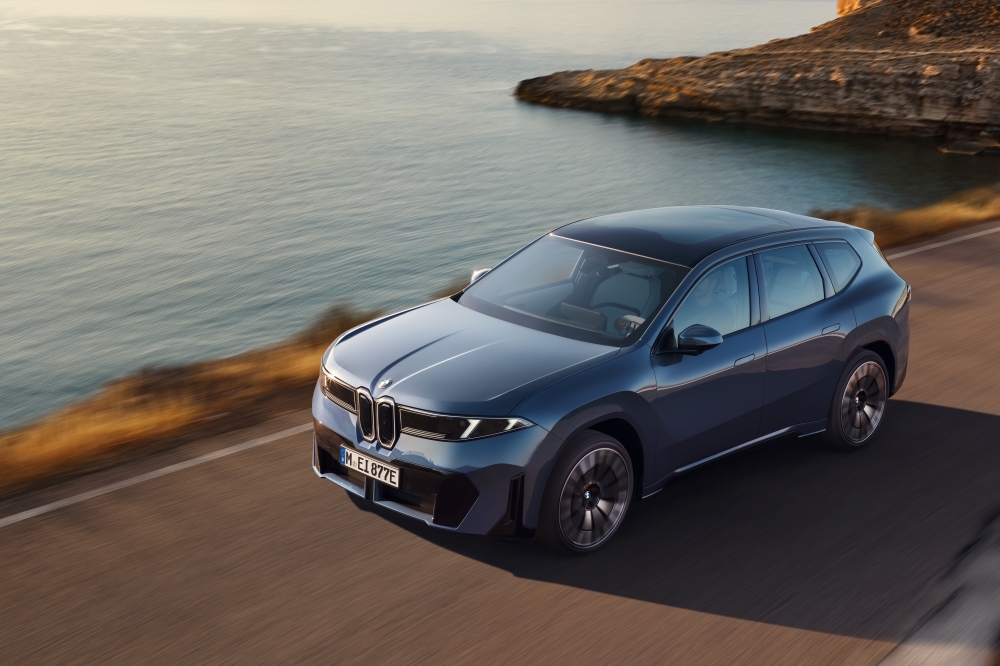 bmw iX1 L