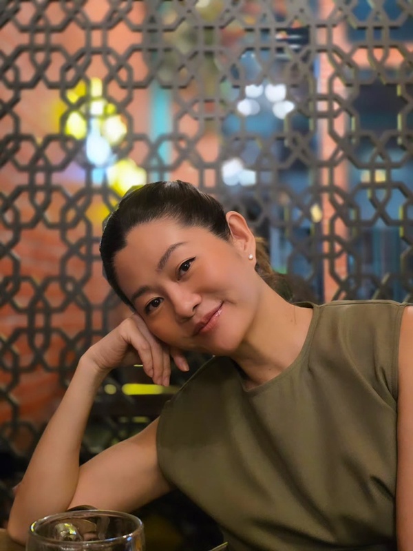 สู่ขวัญ บูลกุล อายุ 52 แล้ว