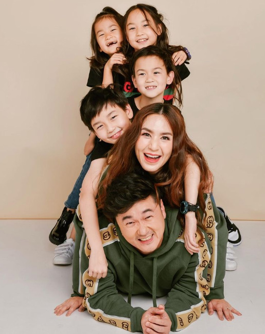 พลอย ชิดจันทร์