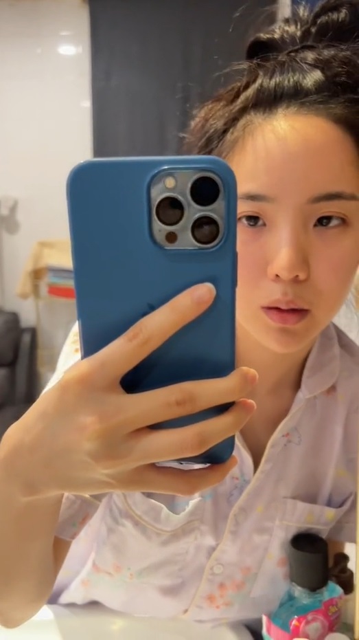  เจนิส เจณิสตา