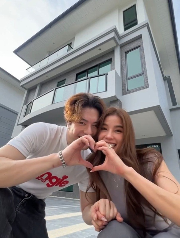 แม็ค วีรคณิศร์-วิว วรรณรท เผยโฉมเรือนหอหลังงาม