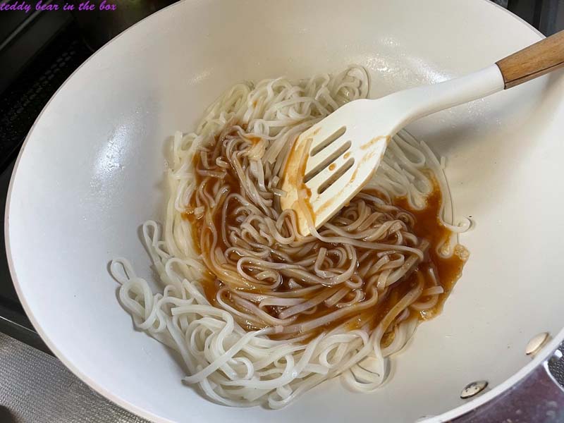 ผัดหมี่โคราช ผัดไทย