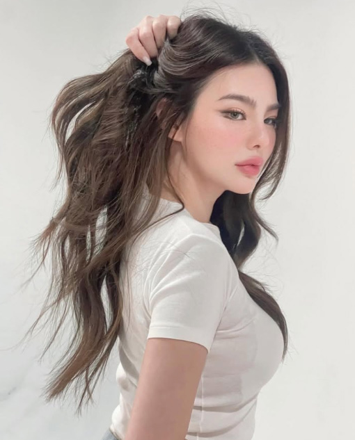 ดิว อริสรา ประวัติ 14 เรื่องรู้จักอดีตนางร้ายหน้าสวย กับหลากเรื่องราวในชีวิต