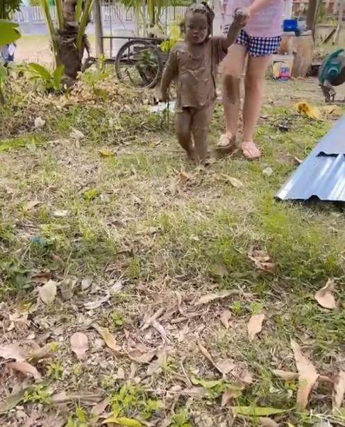 เลอะโคลน