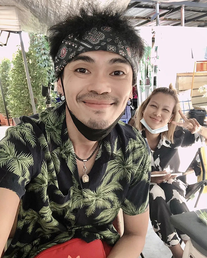 แจ็ค เชิญยิ้ม